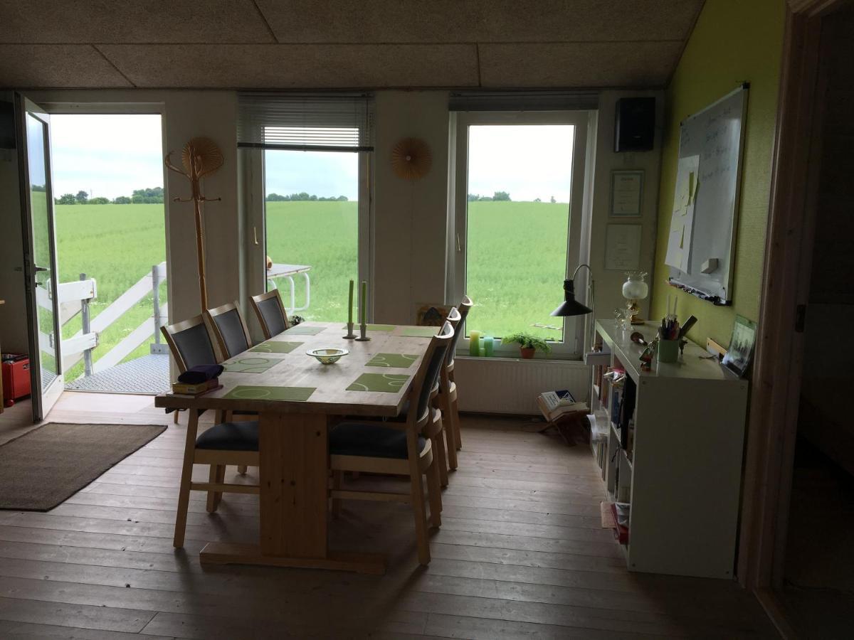 Bed and Breakfast Margretelyst Farsø Esterno foto